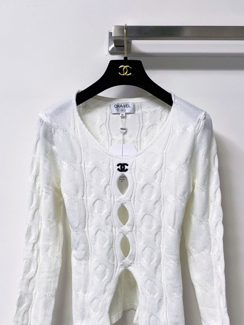 Chanel Cable Knit Hollow Front Long Sleeve Cropped Blouse - Picture 2 of 5